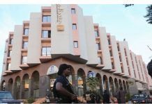 Atacan hotel donde se encuentra misión militar de la UE en Malí