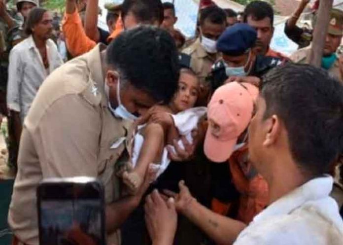 India, niño, pozo, rescate,