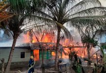 10 familias afectadas tras incendio estructural en Roatán, Honduras honduras, roatan, incendio, familias, afectacion, siniestro, bomberos,