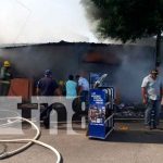 Arde negocio por supuestos trabajos de soldadura en Managua nicaragua, managua, incendio, negocio,