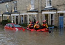 Inglaterra en alerta por inundaciones en el norte