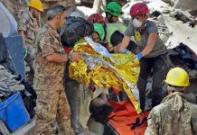Al menos 120 muertos deja el sismo en Italia