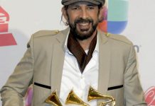 Todo tiene su hora de Juan Luis Guerra, álbum del año en Grammy Latino