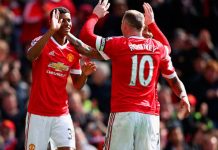 Man United vence a Aston Villa
