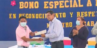 nicaragua, managua, colegios publicos, reconocimientos, maestros, dia,