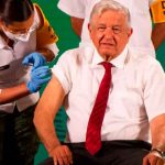 mexico, presidente, recibo, segunda vacuna, covid, pandemia,