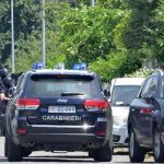 italia, hombre, muerte, adulto mayor, ninos, atrinchera, suicidio,