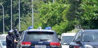 italia, hombre, muerte, adulto mayor, ninos, atrinchera, suicidio,