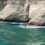 Beirut: Muere tras saltar de un acantilado y cae encima de un barco libano, beirut, accidente, lanzamiento, joven, acantilado, barco, golpe,