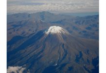 Autoridades colombianas alertas ante actividad sísmica en Nevado del Ruiz
