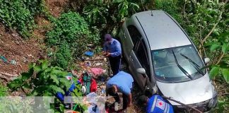 nicaragua, managua, pista suburbana, precipitacion, carro, cauce,