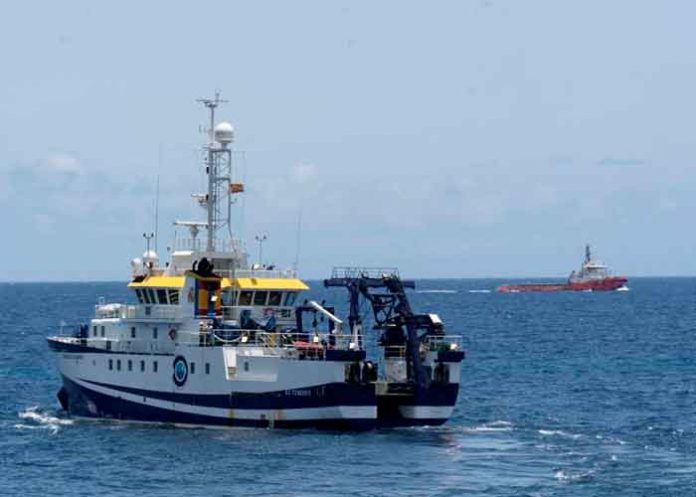 espana, botellas, buceo, padre, secuestro, asesinato, hijas,