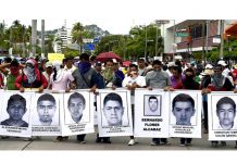 Implican a policías en desaparición de 43 estudiantes en Guerrero, México