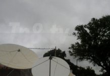 En foto: Lluvia con vientos fuertes sorprende a Managua