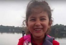 Niña atrapó un pez enorme con su caña de Barbie