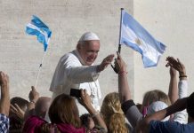 Papa saluda a argentinos por bicentenario de su independencia