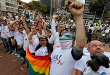 Colombia: El "sí" adelante en plebiscito por acuerdo de paz