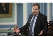 Renuncia primer ministro de Islandia por escándalo «Panama Papers»