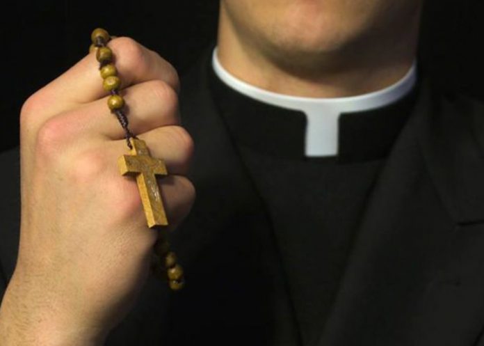 Sacerdote