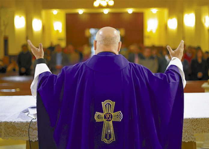 Sacerdote1