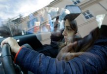 Aplazan proceso Vatileaks por problemas de acusada