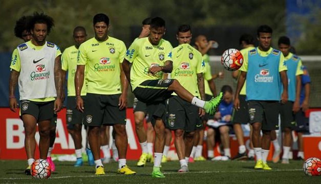 Seleccion-de-Brasil-e1444086047751