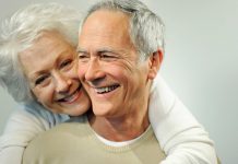 Sexo frecuente es riesgoso para los hombres mayores