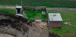 mexico, socavon, colapso, casa, familia,