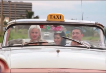 Versión desconcertante de «El Taxi» interpretada por una peruana