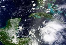 Tormenta tropical Earl será huracán antes de tocar tierra