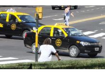 Incautan 547 cartuchos de dinamita en taxi argentino