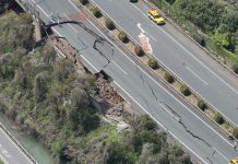 Tercer terremoto en Japón: Nueve muertos, 900 heridos
