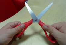 EEUU: Niña hiere a compañerita de clase con una tijera