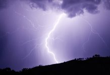 Mueren 93 personas fulminadas por rayos en la India