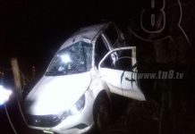 Ciudadanos resultan ilesos de aparatoso accidente