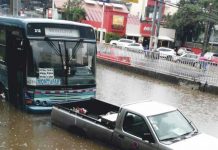 Earl llenó de agua calles de Costa Rica
