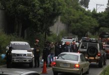 Guatemala: Encuentran tres cadáveres dentro de un vehículo