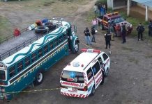 Delincuentes asaltan en bus y matan a pasajero en Guatemala