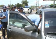 Lo dejan sedado dentro de carro en gasolinera de Managua