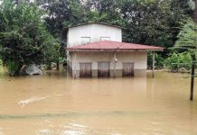 Lluvias dejan zonas incomunicadas en Costa Rica
