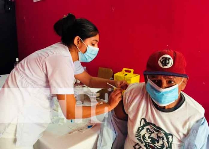 Nicaragua, chinandega, Minsa, vacunación voluntaria, covid-19,