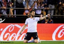Valencia golea a Granada y se ubica cuarto en España