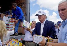EEUU: Trump visita Luisiana tras catastróficas inundaciones