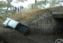 Se salva de la muerte al caer en abismo