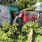 Carro se estrella contra vivienda en San Antonio tras accidente