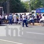 nicaragua, accidente, carretera norte, motociclistas, camion, managua,