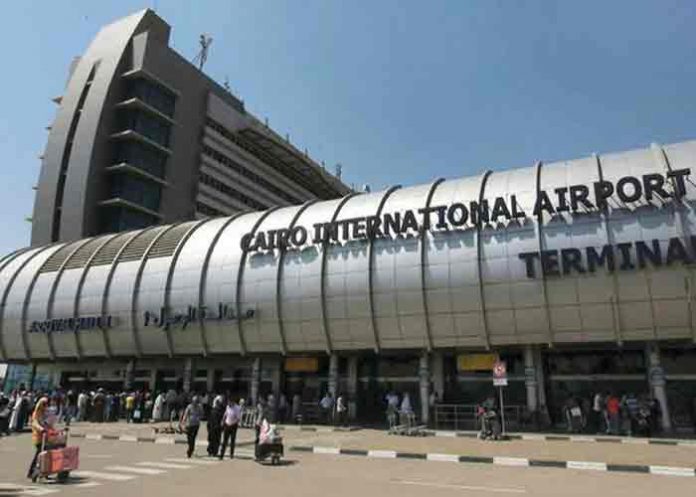 aeropuerto- egipto, empleado, justicia, acoso,