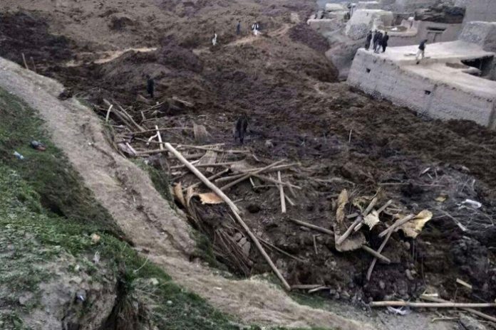 afghanistan-landslide_-2-e1430226464333