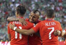 Un entonado Chile enfrenta a Colombia por boleto a final