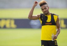 Colombiano Ramos cumple y Dortmund se impone 3-1 al Ausburgo